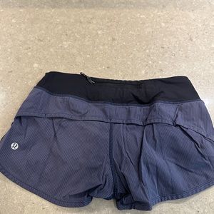 Lululemon Speed Up 2” lined shorts Size 2